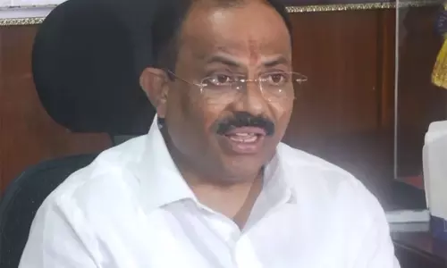 BJP ने किशोरी पेडनेकर का बीएमसी में विपक्ष के नेता के रूप में किया स्वागत BJP ने किशोरी पेडनेकर का बीएमसी में विपक्ष के नेता के रूप में किया स्वागत