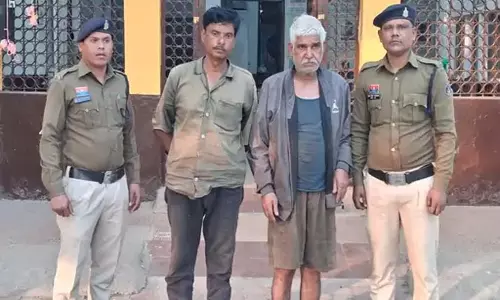 64 वर्षीय बुजुर्ग महिला से गैंगरेप, मकान मालिक और उसका साथी गिरफ्तार 64 वर्षीय बुजुर्ग महिला से गैंगरेप, मकान मालिक और उसका साथी गिरफ्तार