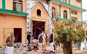Islamabad: जुमे की नमाज के दौरान शिया मस्जिद में आत्मघाती बम धमाका, 31 लोगों की मौत Islamabad: जुमे की नमाज के दौरान शिया मस्जिद में आत्मघाती बम धमाका, 31 लोगों की मौत