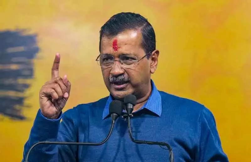 बाइकर की मौत पर AAP और कांग्रेस ने Delhi सरकार की आलोचना की बाइकर की मौत पर AAP और कांग्रेस ने Delhi सरकार की आलोचना की