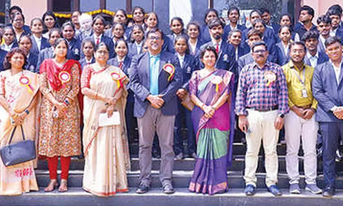 Andhra: HR मैनेजमेंट में एआई पर नेशनल वर्कशॉप हुई Andhra: HR मैनेजमेंट में एआई पर नेशनल वर्कशॉप हुई