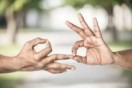 तनाव, चिंता और हाई ब्लड प्रेशर पर कंट्रोल, धर्मचक्र मुद्रा दिल‑दिमाग को बनाए स्वस्थ तनाव, चिंता और हाई ब्लड प्रेशर पर कंट्रोल, धर्मचक्र मुद्रा दिल‑दिमाग को बनाए स्वस्थ