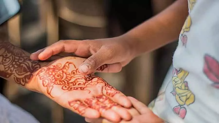 Rajasthan : दो लड़कियों ने 10 फरवरी को होने वाली अपनी बाल विवाह रोकने के लिए अधिकारियों से संपर्क किया Rajasthan : दो लड़कियों ने 10 फरवरी को होने वाली अपनी बाल विवाह रोकने के लिए अधिकारियों से संपर्क किया