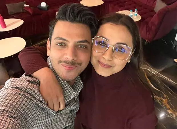 Mardaani 3 की स्क्रीनिंग में रानी मुखर्जी के साथ विशाल जेठवा फिर से दिखे Mardaani 3 की स्क्रीनिंग में रानी मुखर्जी के साथ विशाल जेठवा फिर से दिखे