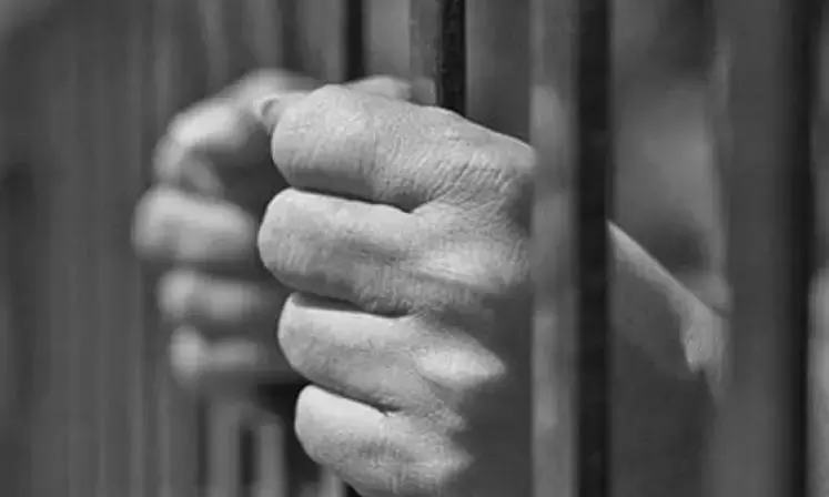 ACB कोर्ट ने डीसीएचएस पद्मजा को 7 साल की सश्रम कारावास और ₹2 लाख जुर्माने की सजा सुनाई ACB कोर्ट ने डीसीएचएस पद्मजा को 7 साल की सश्रम कारावास और ₹2 लाख जुर्माने की सजा सुनाई