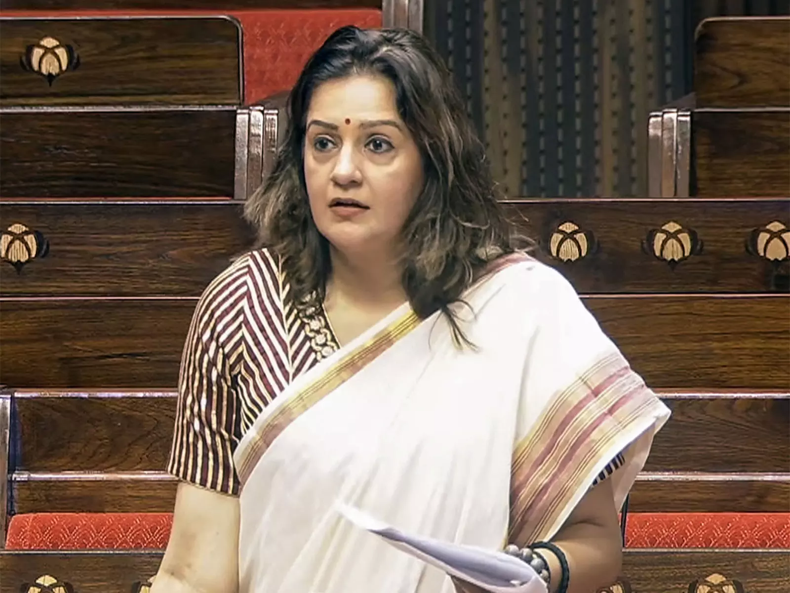 MP प्रियंका चतुर्वेदी ने वाशिंगटन के साथ व्यापार समझौते की आलोचना की MP प्रियंका चतुर्वेदी ने वाशिंगटन के साथ व्यापार समझौते की आलोचना की
