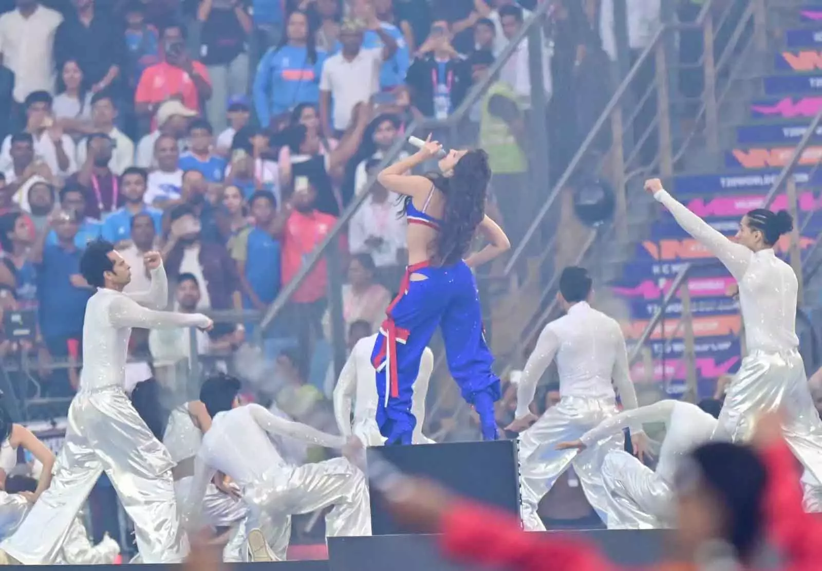 ICC भारत-पाक T20 मैच विवाद सुलझाने के लिए PCB से बातचीत कर रहा है ICC भारत-पाक T20 मैच विवाद सुलझाने के लिए PCB से बातचीत कर रहा है