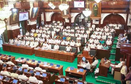 तमिलनाडु : चुनाव से पहले 17 फरवरी को सरकार विधानसभा में पेश करेगी अंतरिम बजट तमिलनाडु : चुनाव से पहले 17 फरवरी को सरकार विधानसभा में पेश करेगी अंतरिम बजट