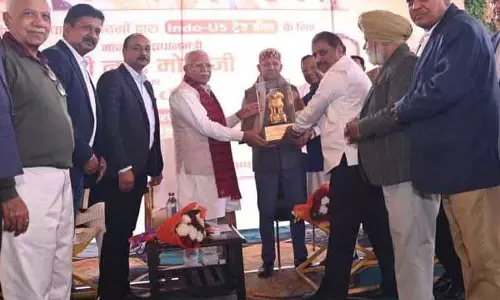 खट्टर ने Panipat का दौरा किया, इंडस्ट्री को समर्थन का आश्वासन दिया खट्टर ने Panipat का दौरा किया, इंडस्ट्री को समर्थन का आश्वासन दिया