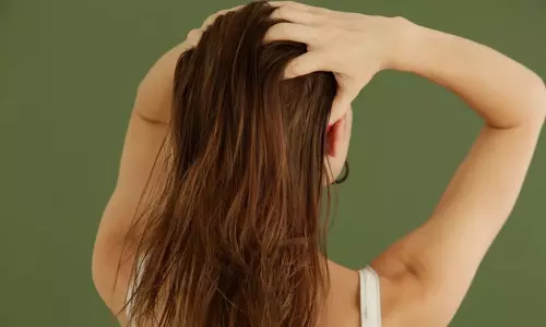 Hair Care Tips: बालों को बनाएं घना, मजबूत, तुरंत अपनाएं यह आयुर्वेदिक तरीका Hair Care Tips: बालों को बनाएं घना, मजबूत, तुरंत अपनाएं यह आयुर्वेदिक तरीका