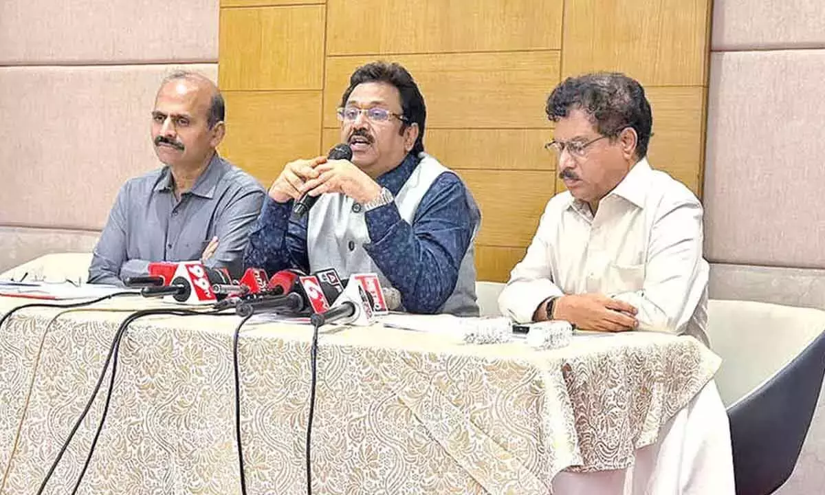 APATA ने यात्रियों को लाने-ले जाने के लिए खास जगहों से इलेक्ट्रिक AC बसें चलाने की बात कही