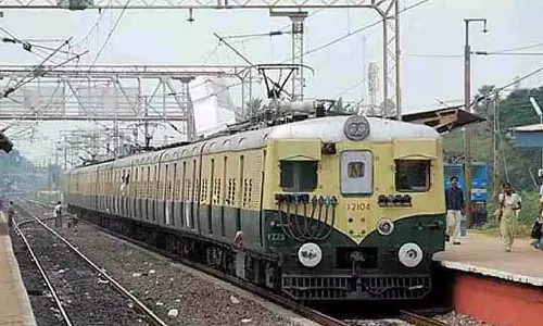 CHENNAI: एग्मोर रेलवे स्टेशन पर उपनगरीय ट्रेन संचालन में अस्थायी बदलाव CHENNAI: एग्मोर रेलवे स्टेशन पर उपनगरीय ट्रेन संचालन में अस्थायी बदलाव