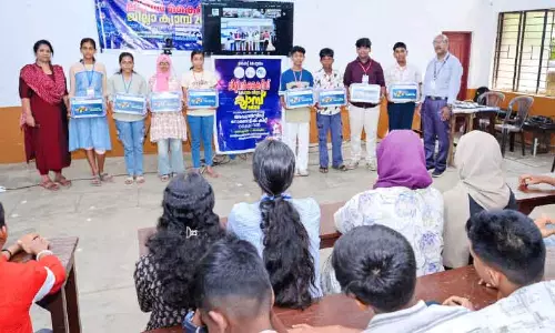 Kerala : 182 स्कूलों के लिए काइट की एडवांस्ड रोबोटिक्स किट Kerala : 182 स्कूलों के लिए काइट की एडवांस्ड रोबोटिक्स किट