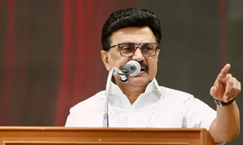 स्टालिन ने हिंदी थोपने और NEET के खिलाफ चेतावनी दी स्टालिन ने हिंदी थोपने और NEET के खिलाफ चेतावनी दी