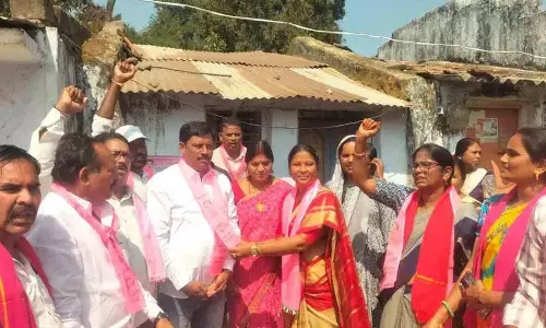येल्लंदु नगर पालिका के विकास का श्रेय KCR को दिया गया