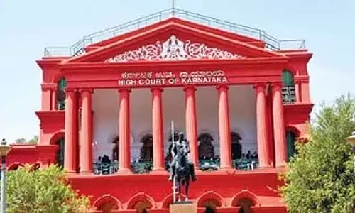 HC ने नाबालिग लड़की के गैंगरेप और हत्या के मामले में तीन लोगों की मौत की सज़ा बरकरार रखी HC ने नाबालिग लड़की के गैंगरेप और हत्या के मामले में तीन लोगों की मौत की सज़ा बरकरार रखी