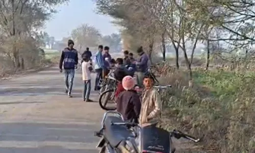 Rajasthan के अलवर में कन्या भ्रूण मिला Rajasthan के अलवर में कन्या भ्रूण मिला