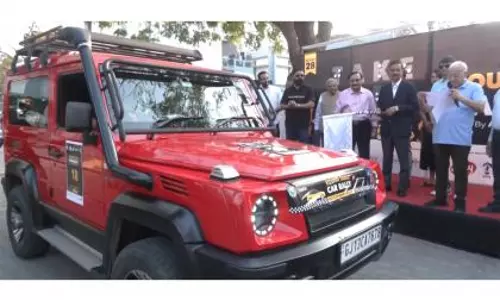 Ahmedabad में समावेशी रैली, पुलिस कमिश्नर ने दिखाई हरी झंडी Ahmedabad में समावेशी रैली, पुलिस कमिश्नर ने दिखाई हरी झंडी