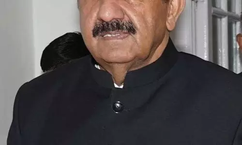 Agnihotri ने टेक फेस्ट में ड्रोन और रोबोटिक्स को बढ़ावा देने की बात कही Agnihotri ने टेक फेस्ट में ड्रोन और रोबोटिक्स को बढ़ावा देने की बात कही