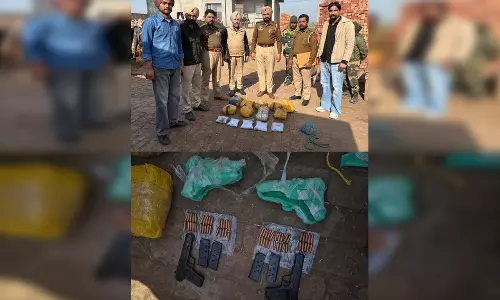 सीमा पार तस्करी का भंडाफोड़, 25 किलो हेरोइन के साथ दो गिरफ्तार
