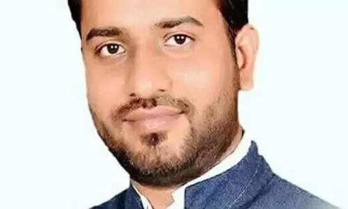 कांग्रेस पार्षद के खिलाफ FIR, AAP नेता पर हेल्थ कार्ड बनवाने के लिए पैसे मांगने का आरोप कांग्रेस पार्षद के खिलाफ FIR, AAP नेता पर हेल्थ कार्ड बनवाने के लिए पैसे मांगने का आरोप