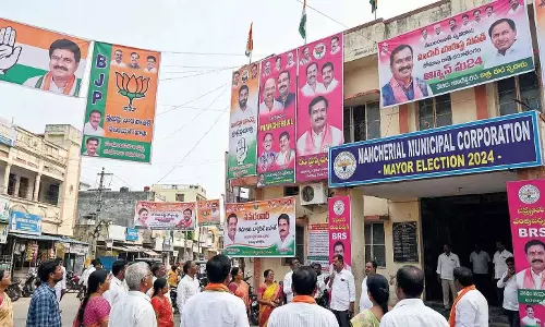 Sircillaऔर वेमुलावाड़ा में चुनावी प्रचार हुआ तेज़, 283 उम्मीदवार मैदान में Sircillaऔर वेमुलावाड़ा में चुनावी प्रचार हुआ तेज़, 283 उम्मीदवार मैदान में