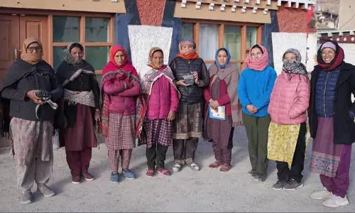 Himachal: स्पीति की महिलाएं मायावी हिम तेंदुए की रक्षा करती हैं Himachal: स्पीति की महिलाएं मायावी हिम तेंदुए की रक्षा करती हैं