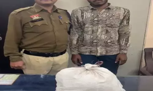 रायपुर में गांजा तस्करी पर बड़ी कार्रवाई, ढोलू गिरफ्तार रायपुर में गांजा तस्करी पर बड़ी कार्रवाई, ढोलू गिरफ्तार