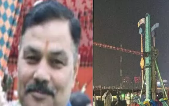 मेले के दौरान हादसा, इंस्पेक्टर की मौत, चीख-पुकार के बीच सामने आया VIDEO मेले के दौरान हादसा, इंस्पेक्टर की मौत, चीख-पुकार के बीच सामने आया VIDEO