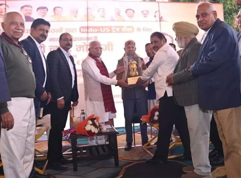 खट्टर ने Panipat का दौरा किया, इंडस्ट्री को समर्थन का आश्वासन दिया खट्टर ने Panipat का दौरा किया, इंडस्ट्री को समर्थन का आश्वासन दिया