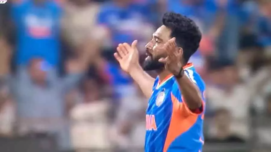 ICC T20 वर्ल्ड कप 2026: आखिरी समय में कॉल आने के बाद मोहम्मद सिराज ने स्पेन का दौरा रद्द किया ICC T20 वर्ल्ड कप 2026: आखिरी समय में कॉल आने के बाद मोहम्मद सिराज ने स्पेन का दौरा रद्द किया