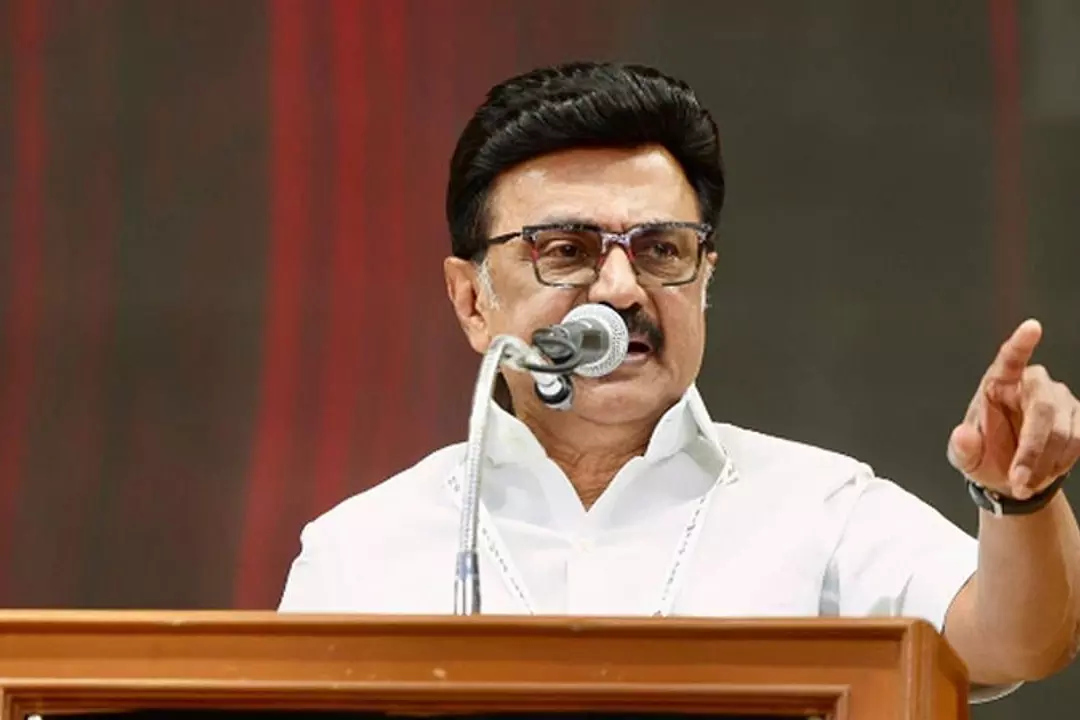 Stalin ने हिंदी थोपने और NEET के खिलाफ चेतावनी दी Stalin ने हिंदी थोपने और NEET के खिलाफ चेतावनी दी