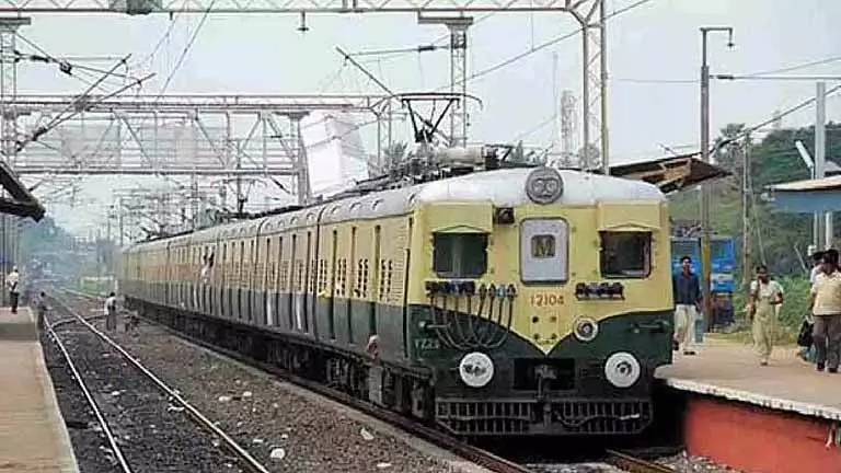 CHENNAI: एग्मोर रेलवे स्टेशन पर उपनगरीय ट्रेन संचालन में अस्थायी बदलाव CHENNAI: एग्मोर रेलवे स्टेशन पर उपनगरीय ट्रेन संचालन में अस्थायी बदलाव