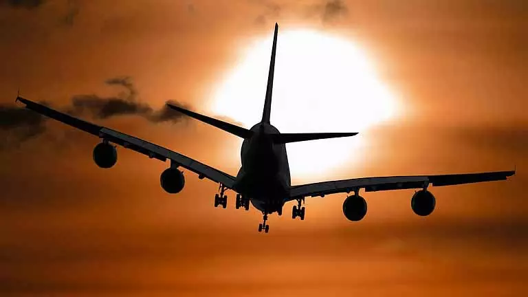 Chennai एयरपोर्ट पर कोहरे की वजह से फ्लाइट शेड्यूल प्रभावित हुआ Chennai एयरपोर्ट पर कोहरे की वजह से फ्लाइट शेड्यूल प्रभावित हुआ