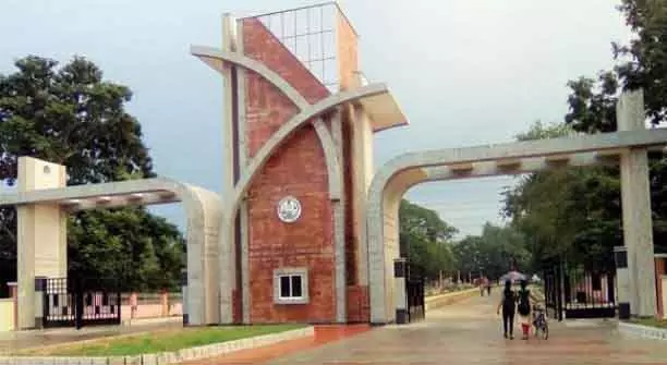 दुर्व्यवहार के आरोप में Sambalpur यूनिवर्सिटी ने रिसर्च गाइड को सस्पेंड किया दुर्व्यवहार के आरोप में Sambalpur यूनिवर्सिटी ने रिसर्च गाइड को सस्पेंड किया