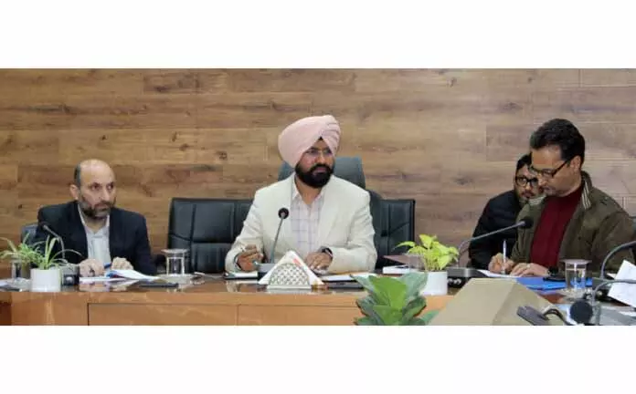 DC Doda ने पावरग्रिड द्वारा इलेक्ट्रिक टावरों की स्थापना के काम की प्रगति की समीक्षा की DC Doda ने पावरग्रिड द्वारा इलेक्ट्रिक टावरों की स्थापना के काम की प्रगति की समीक्षा की