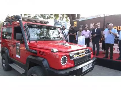 Ahmedabad में समावेशी रैली, पुलिस कमिश्नर ने दिखाई हरी झंडी Ahmedabad में समावेशी रैली, पुलिस कमिश्नर ने दिखाई हरी झंडी