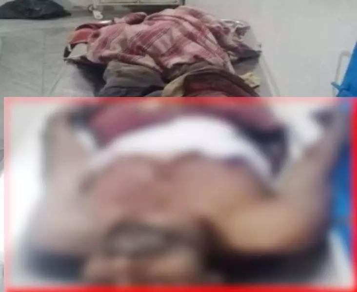 तालाब किनारे शराब पी रहे युवक की धारदार हथियार से हत्या, इलाके में फैली दहशत तालाब किनारे शराब पी रहे युवक की धारदार हथियार से हत्या, इलाके में फैली दहशत