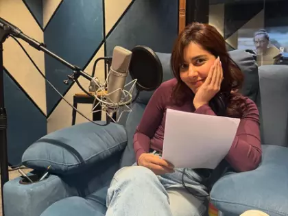 Raashi Khanna ने डबिंग शुरू की, उस्ताद भगत सिंह के लिए तैयारी में उत्साहित Raashi Khanna ने डबिंग शुरू की, उस्ताद भगत सिंह के लिए तैयारी में उत्साहित