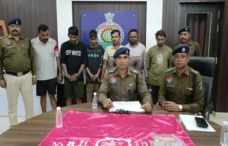 इडली–डोसा बेचने वाले निकले रात के चोर, गिरफ्तार इडली–डोसा बेचने वाले निकले रात के चोर, गिरफ्तार