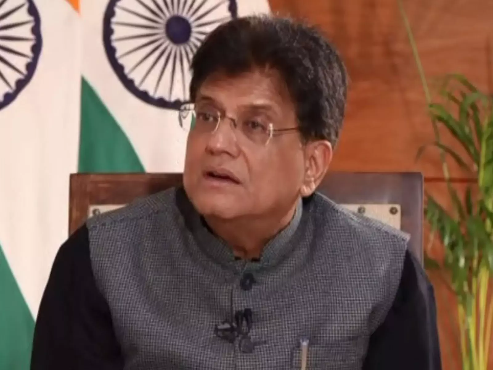 Piyush Goyal ने तटीय राज्यों के मछुआरों के लिए दोहरे लाभ की सराहना की Piyush Goyal ने तटीय राज्यों के मछुआरों के लिए दोहरे लाभ की सराहना की
