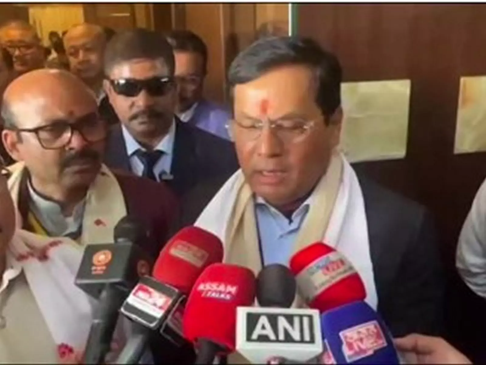 Sarbananda Sonowal ने राष्ट्रविरोधी आरोपों को लेकर गौरव गोगोई की कड़ी आलोचना की Sarbananda Sonowal ने राष्ट्रविरोधी आरोपों को लेकर गौरव गोगोई की कड़ी आलोचना की
