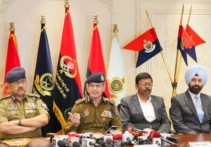 Punjab में वांटेड अपराधियों को पकड़ने के लिए 72 घंटे लंबा ऑपरेशन चलाया जाएगा Punjab में वांटेड अपराधियों को पकड़ने के लिए 72 घंटे लंबा ऑपरेशन चलाया जाएगा