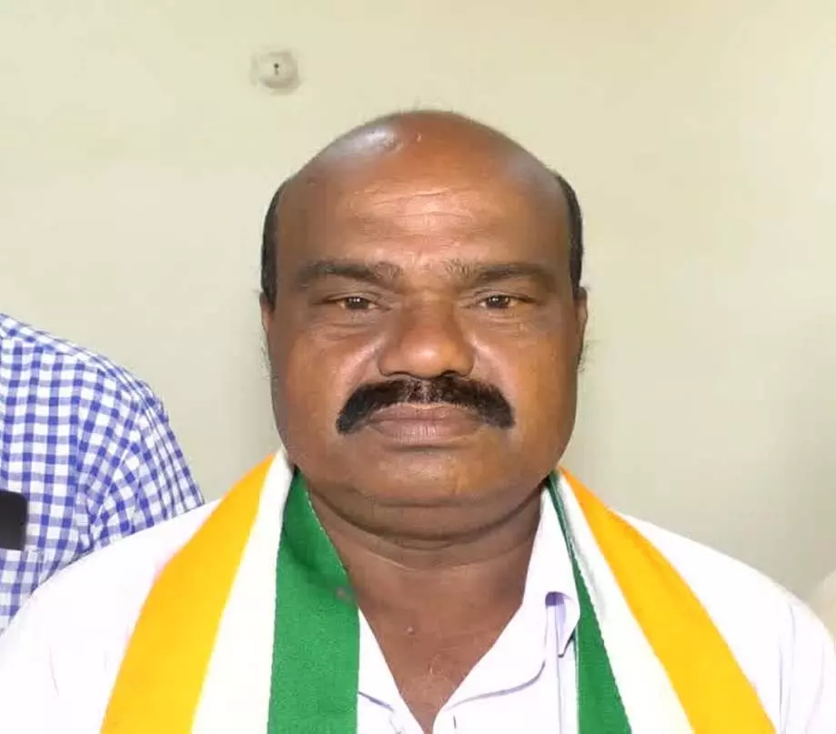 CG: कांग्रेसी विधायक व्यास कश्यप और समर्थकों को पुलिस ने किया गिरफ्तार CG: कांग्रेसी विधायक व्यास कश्यप और समर्थकों को पुलिस ने किया गिरफ्तार