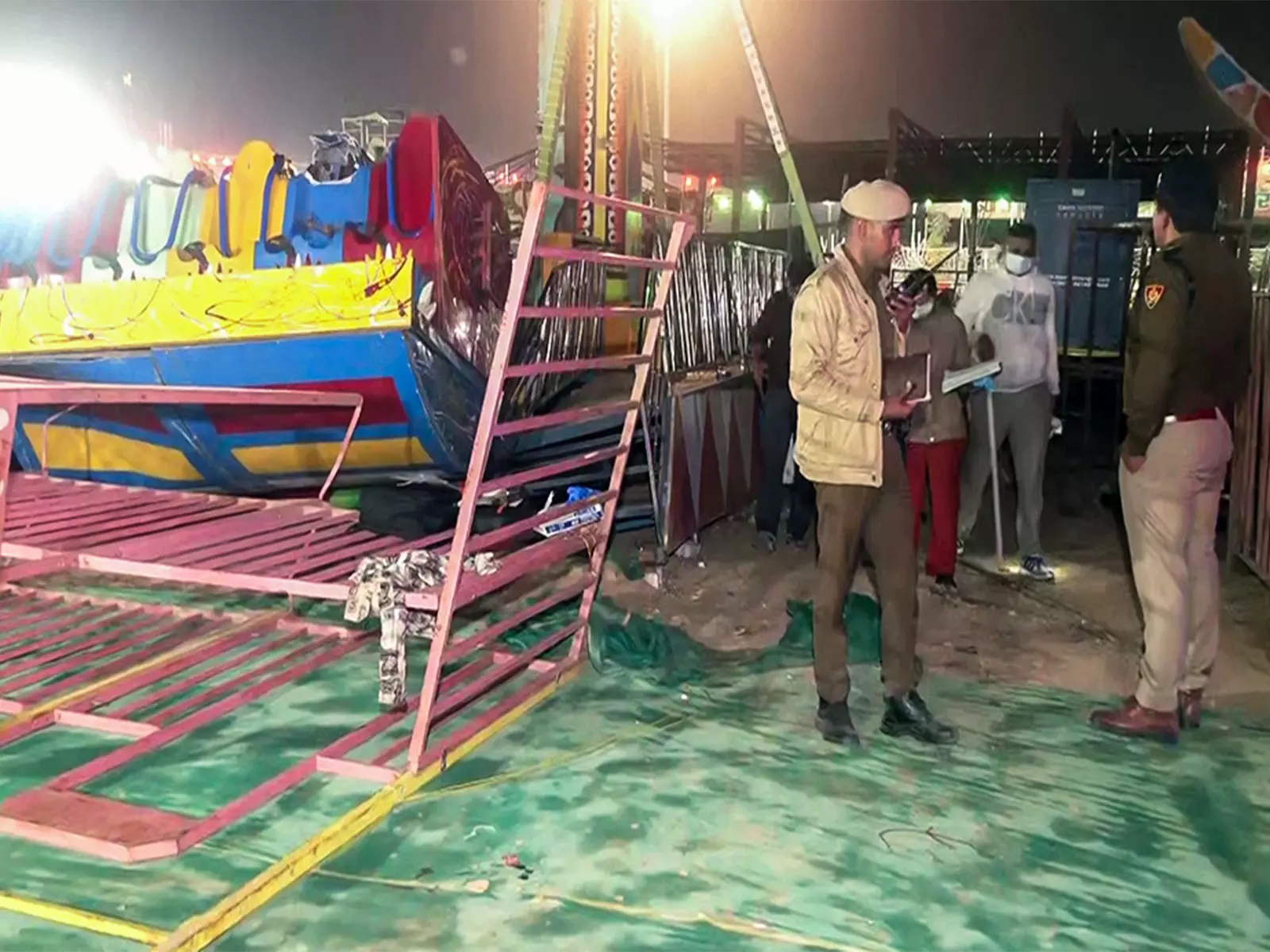 सूरजकुंड मेले जॉयर राइड दुर्घटना की जांच के लिए 3 सदस्यीय SIT गठित सूरजकुंड मेले जॉयर राइड दुर्घटना की जांच के लिए 3 सदस्यीय SIT गठित