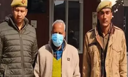 एक मोबाइल के लिए जला दिया जिंदा, निगम कर्मी की हत्या मामले में आरोपी गिरफ्तार