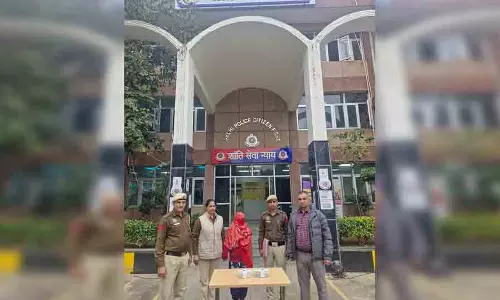 पुलिस ने सुलझाई 30 लाख की चोरी की घटना, नौकरानी गिरफ्तार पुलिस ने सुलझाई 30 लाख की चोरी की घटना, नौकरानी गिरफ्तार