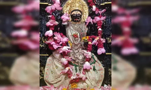10 फरवरी का पंचांग: फाल्गुन कृष्ण की अष्टमी तिथि, नोट कर लें शुभ-अशुभ समय