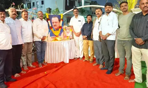 Ajit Pawar के अनुशासन और नेतृत्व को सम्मान देने के लिए बीड में शोक सभा आयोजित की गई Ajit Pawar के अनुशासन और नेतृत्व को सम्मान देने के लिए बीड में शोक सभा आयोजित की गई