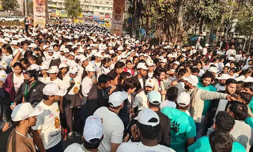 Indore के युवाओं की नशा मुक्ति जागरूकता वॉक ने वर्ल्ड रिकॉर्ड बनाया Indore के युवाओं की नशा मुक्ति जागरूकता वॉक ने वर्ल्ड रिकॉर्ड बनाया